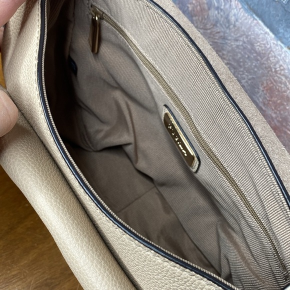 Furla: Genuinely Leather Purse - Picture 10 of 11